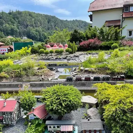 Prázdninový dům Elbharmonie - Hunde Willkommen, Garten Vollstaendig Umzaeunt, Pool, Kamin Und Spielzimmer - Super Fuer Familientreffen *