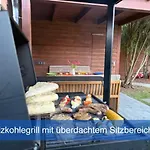 Elbharmonie - Hunde Willkommen, Garten Vollstaendig Umzaeunt, Pool, Kamin Und Spielzimmer - Super Fuer Familientreffen *