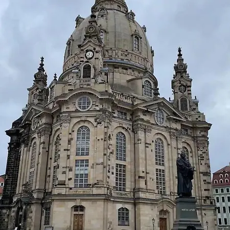 Elbharmonie - Hunde Willkommen, Garten Vollstaendig Umzaeunt, Pool, Kamin Und Spielzimmer - Super Fuer Familientreffen *