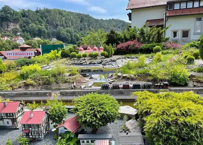 Holiday home Elbharmonie - Hunde Willkommen, Garten Vollstaendig Umzaeunt, Pool, Kamin Und Spielzimmer - Super Fuer Familientreffen *