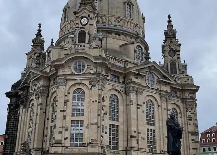 Elbharmonie - Hunde Willkommen, Garten Vollstaendig Umzaeunt, Pool, Kamin Und Spielzimmer - Super Fuer Familientreffen *