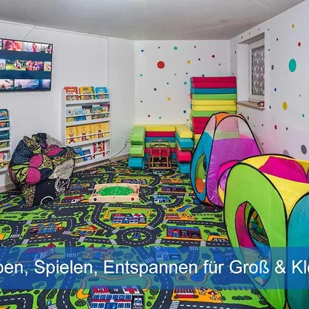 Elbharmonie - Hunde Willkommen, Garten Vollstaendig Umzaeunt, Pool, Kamin Und Spielzimmer - Super Fuer Familientreffen בית נופש דרזדן